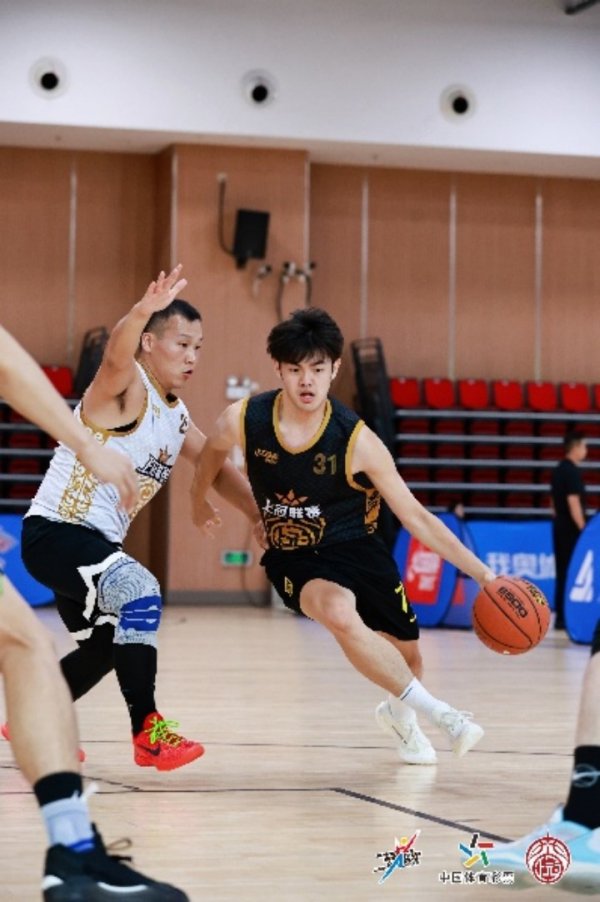 乐配资 上冠篮球联赛北部与西部赛区晋级名单出炉，轩尼诗队等七队挺进下一轮