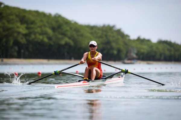 富灯网 上海赛艇世锦赛看点不断：中国队多点开花，女双抢占先机